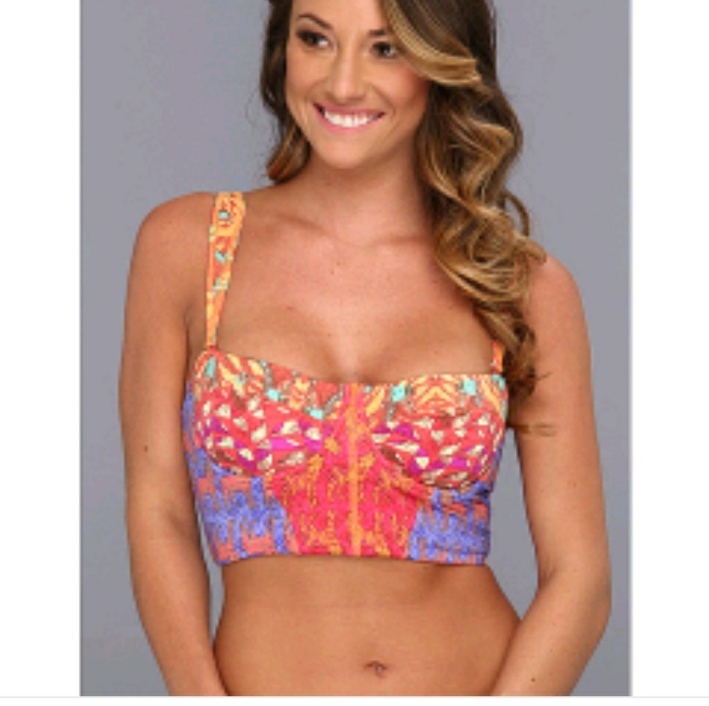 Nwt reversible maaji bikini top XL